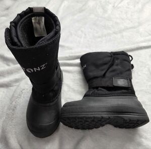 Stonz 10T Black Kids Snow Boots Winter